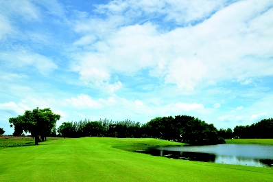ユニランド　ゴルフ＆カントリークラブ(UNILAND  Golf & Country Club)